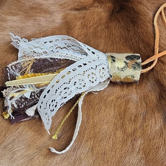 Handmade Tassel Necklace Leopard Style - Picture 3 of 3